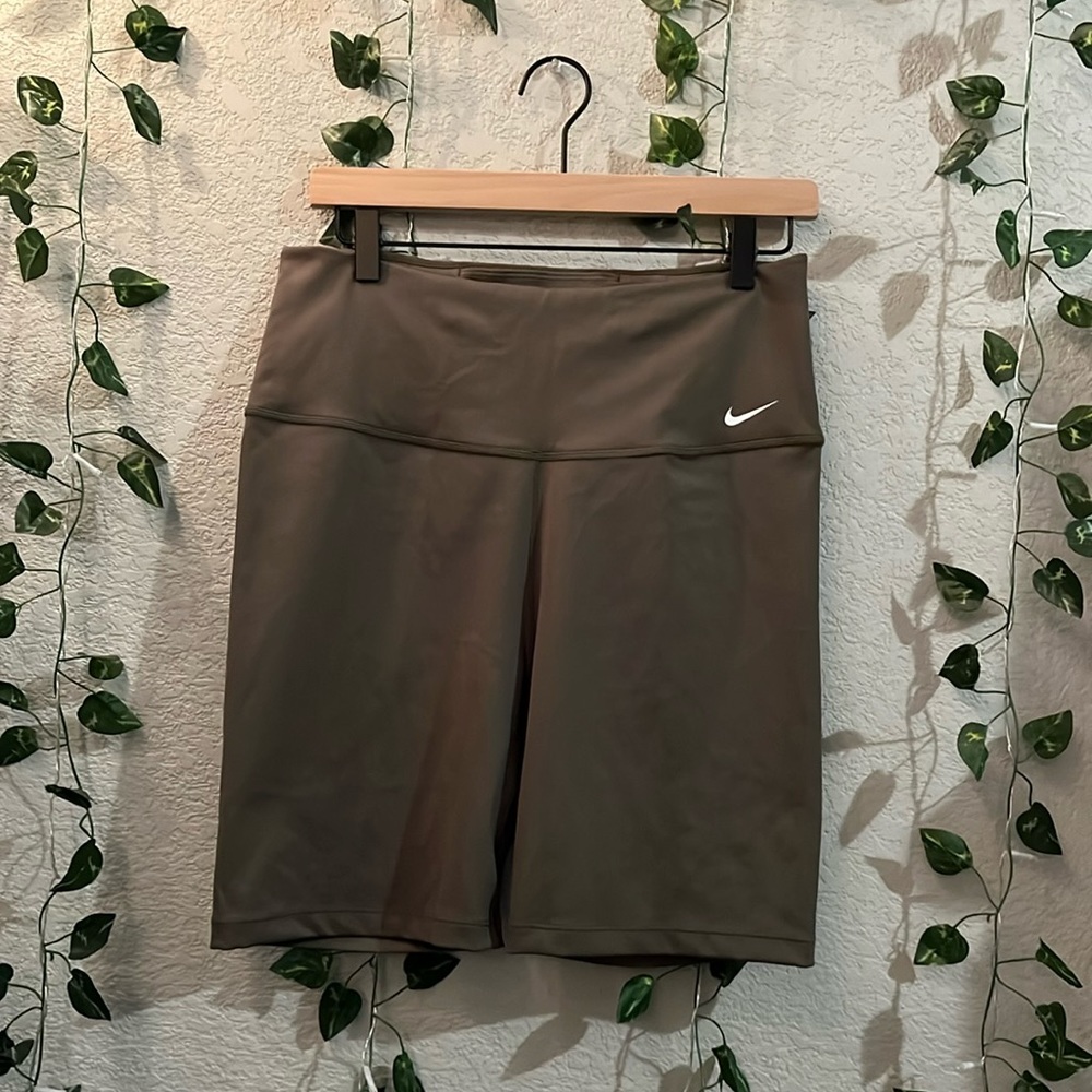 Dark green womens bike shorts spandex
